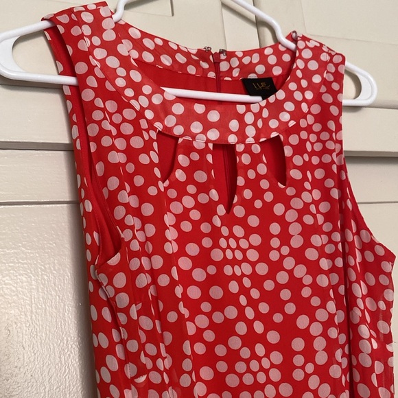 ILE NEW YORK ❤️🤍RED WITH WHITE🤍❤️ POLKA DOTS SLEEVELESS SIZE 8 🌟EUC🌟 - Picture 4 of 16